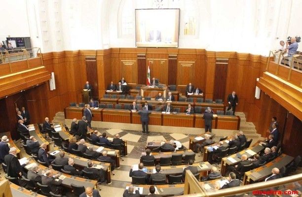 قانون الانتخابات النيابية: بين تفاعل المغتربين والانقسامات المحلية