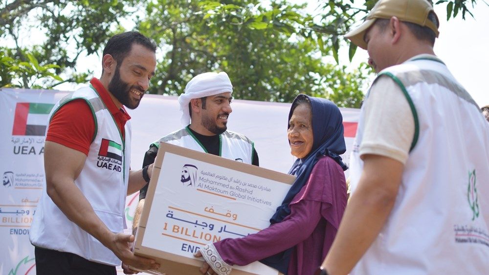 محمد بن راشد يعلن إنجاز مشروع «مليار وجبة» بالكامل