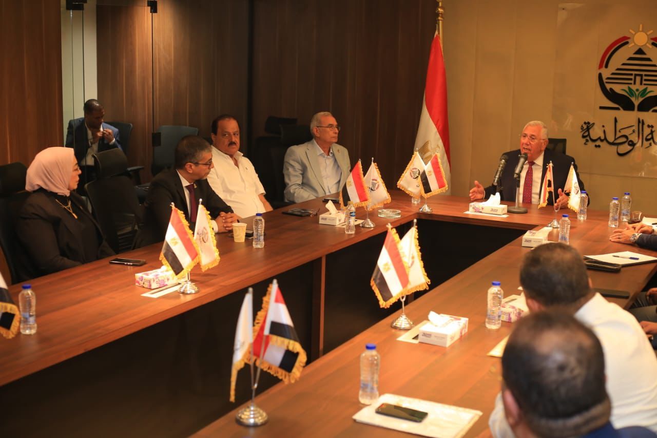 مشاركة واسعة من قيادات ومرشحي حزب الجبهة الوطنية استعدادا لانتخابات الشيوخ