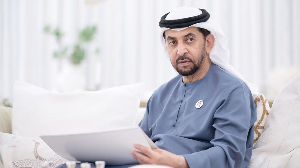 حمدان بن زايد يطلع على الإطار الاستراتيجي لهيئة أبوظبي للتراث وخطة مهرجان ليوا للرطب