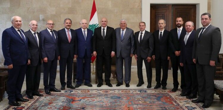 الرئيس عون نفى الأخبار عن دخول مجموعات للبنان: نحذّر من أعداء الداخل الذين يلعبون على الوتر الطائفي