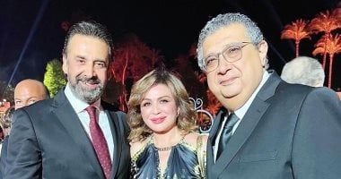 إلهام شاهين برفقة كريم عبد العزيز والكدواني وإيمي من حفل زفاف حفيد الزعيم