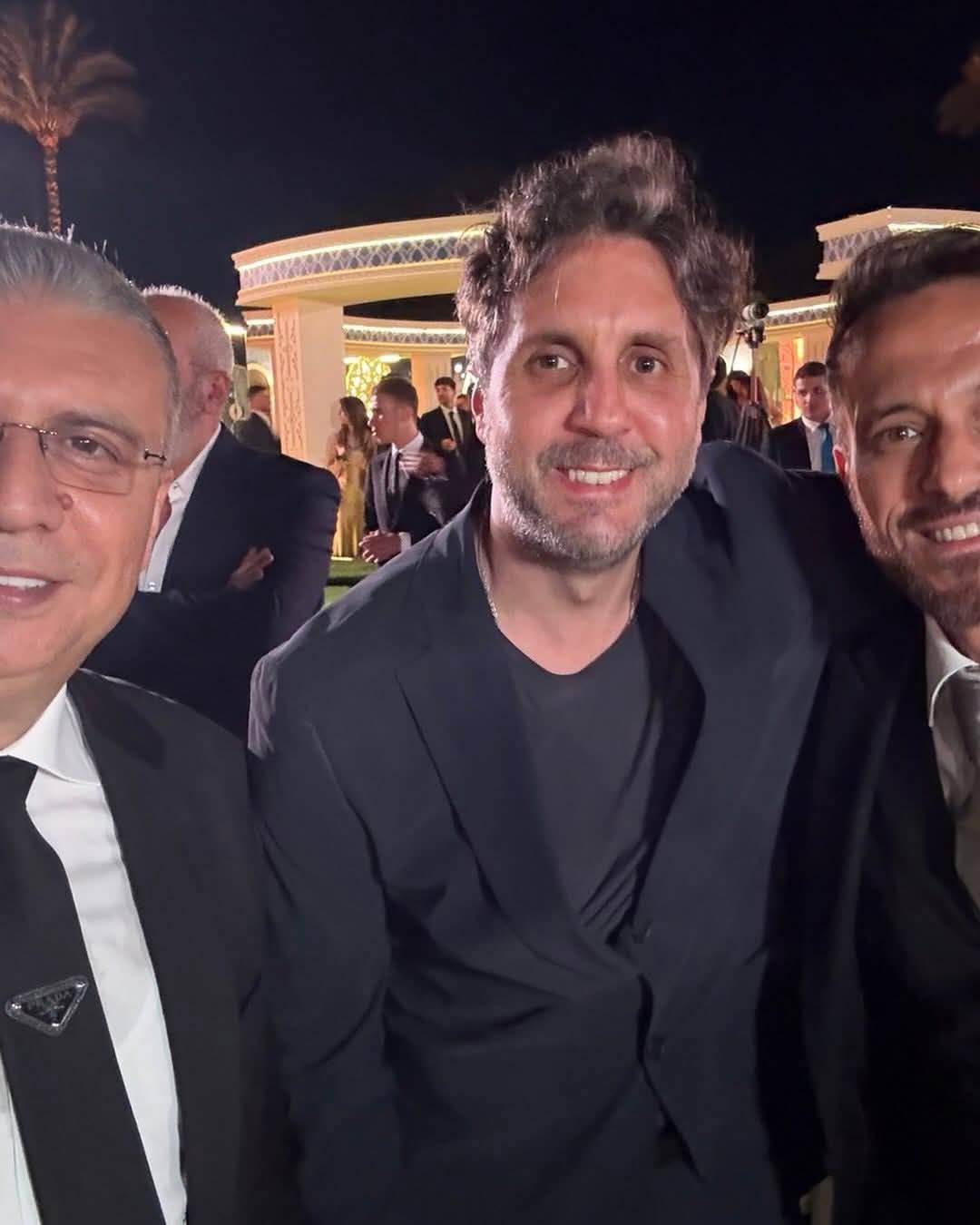 محمد إمام وهشام ماجد ومعتز التونى فى حفل زفاف حفيد عادل إمام (صور)