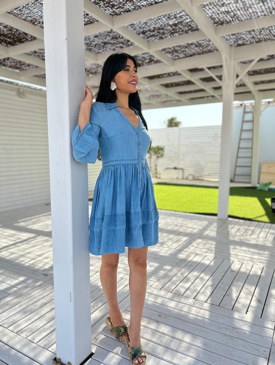 مها نصار مُعدة برامج وصديقة زينة المقربة فى مسلسل ورد وشوكولاته