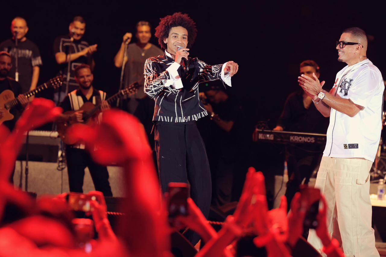 3 دويتوهات قدمها عمرو دياب في حفله بالساحل الشمالي.. اعرف التفاصيل