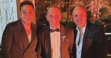 الزعيم عادل إمام يغيب عن حفل زفاف حفيده.. صور