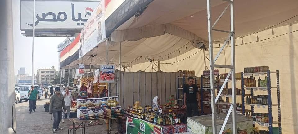 محافظ الجيزة يتابع انتظام تشغيل أسواق اليوم الواحد بأحياء إمبابة والعجوزة.. صور