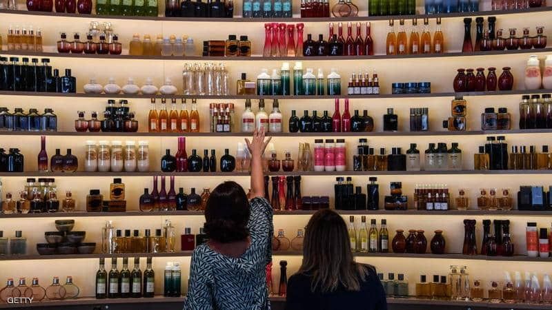 حين يُختزل الإعلام في لون روج!