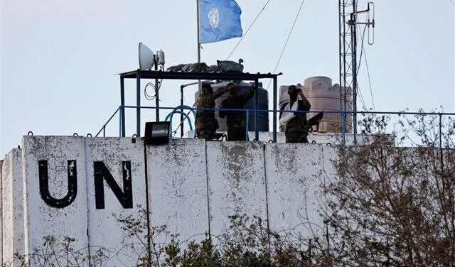 تركيب إنارة عامة وصيانة شبكة الإضاءة في 3 بلدات جنوبية بدعم من الكتيبة الإسبانية لليونيفيل