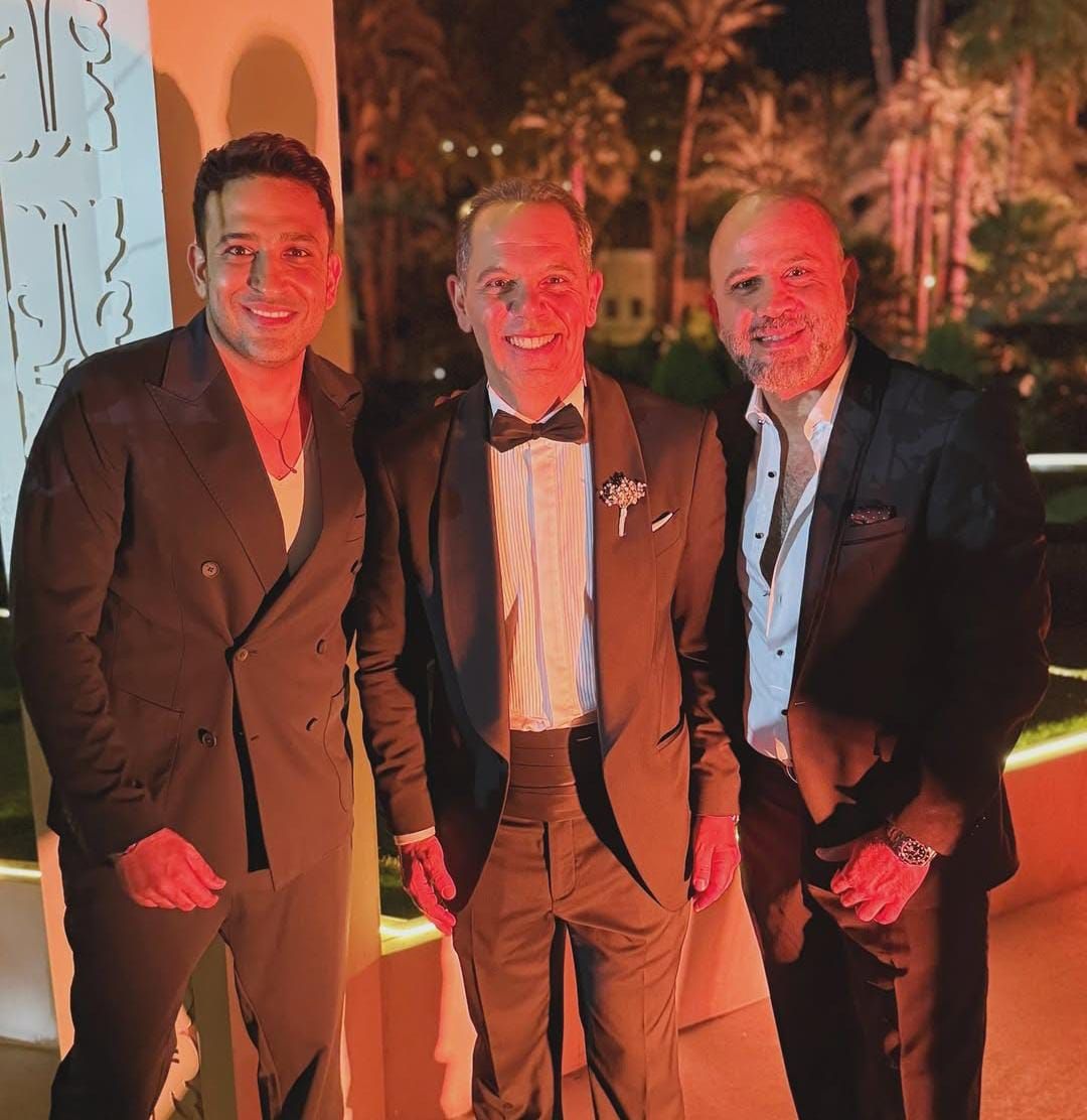 الزعيم عادل إمام يغيب عن حفل زفاف حفيده.. صور