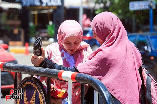 انتهاء امتحانات الجيولوجيا وعلم النفس لطلاب الثانوية نظام قديم بالجيزة