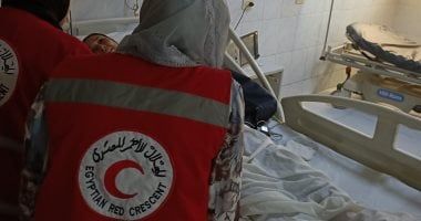 الهلال الأحمر المصرى يقدم خدمات الدعم النفسى لأسر ضحايا حادث الإقليمى