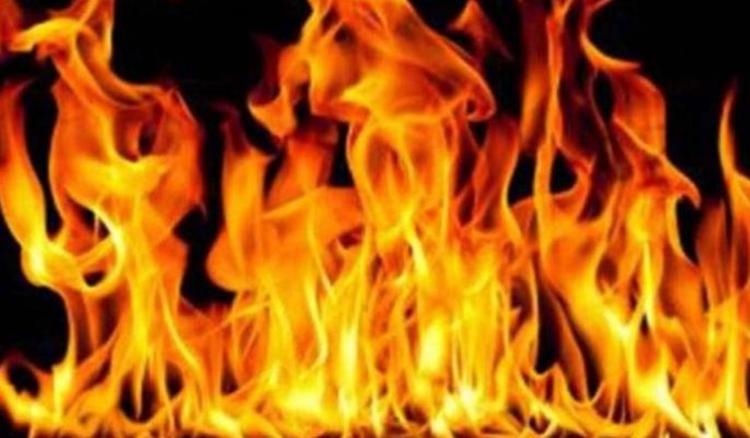 اخماد حريق في خراج بلدة المغر الاحول في الكورة وآخر في سيارة في طورزا