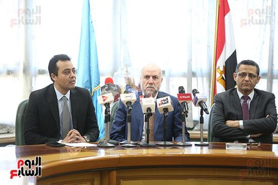 مستشار الرئيس الفلسطيني: نشكر الشعب المصري وقيادته على دعم بلادنا.. صور