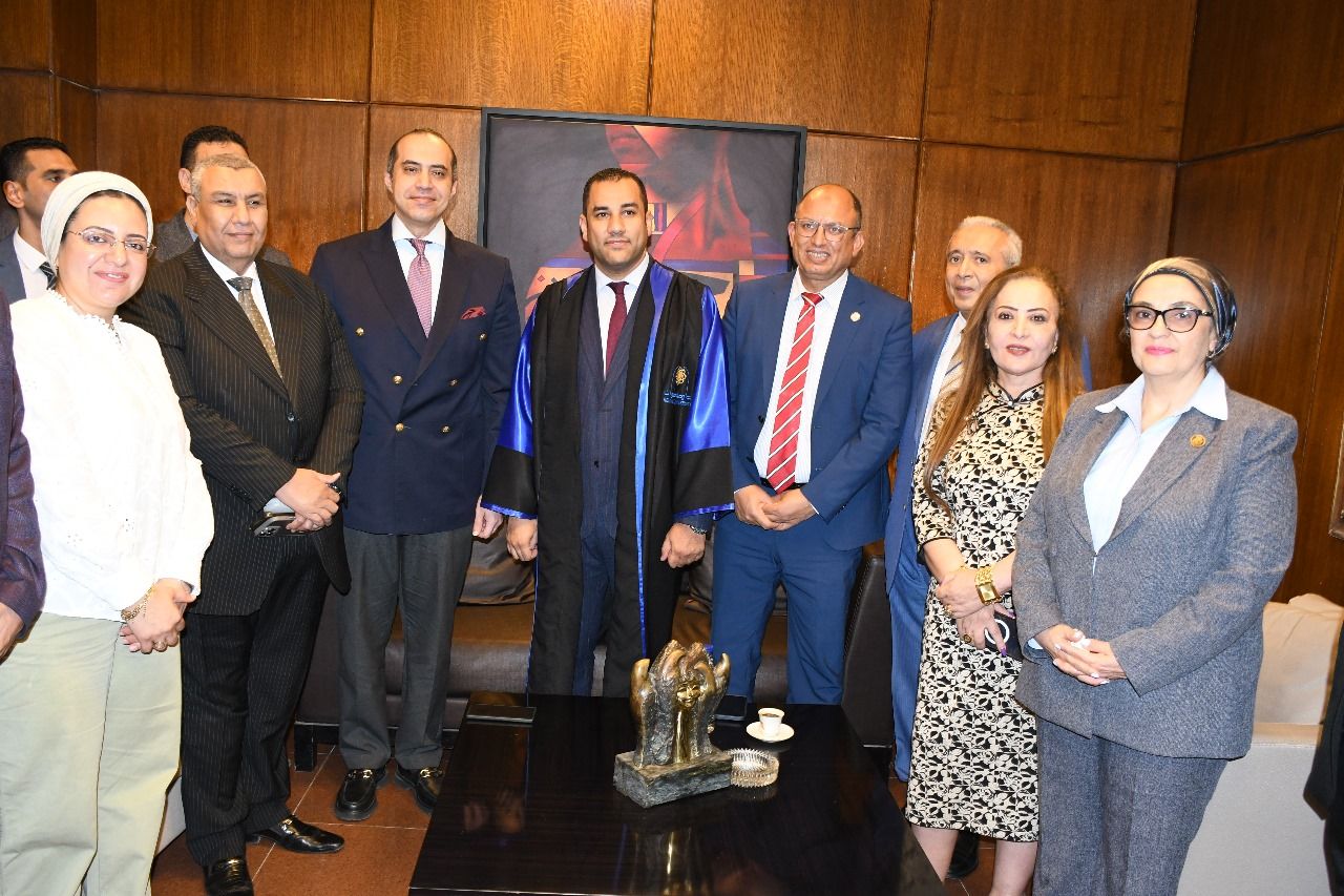 وزيرا الشباب والمجالس النيابية ورئيس جامعة حلوان ومحافظ القاهرة يشاركون بمناقشة رسالة دكتوراه النائب أحمد على