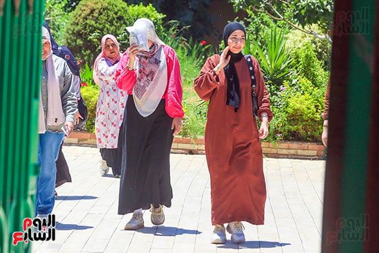 انتهاء امتحانات الجيولوجيا وعلم النفس لطلاب الثانوية نظام قديم بالجيزة