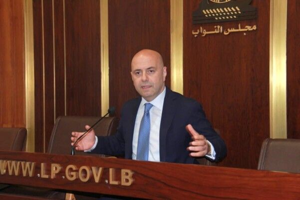 حاصباني: على أي أساس يُصاغ الرد على ورقة براك من دون علم مجلس الوزراء وقرار منه؟