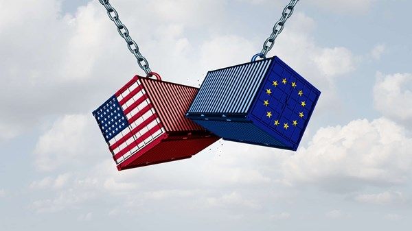 فرنسا تتوعّد بـ"رد أوروبي قوي" إذا فشلت المفاوضات التجارية مع أميركا