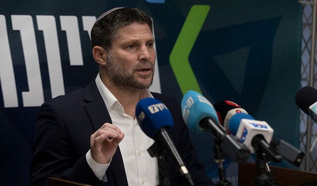 سموتريتش ينتقد نتنياهو بسبب استراتيجية مساعدات غزة: خطة المساعدات ستفيد حماس