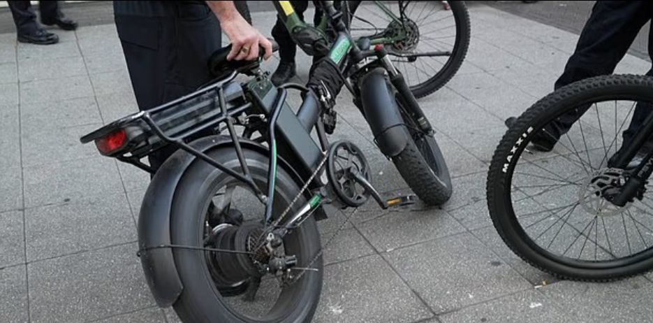تكنولوجيا: تعديلات على الدراجات الكهربائية تثير الذعر وترفع معدل الحوادث في بريطانيا