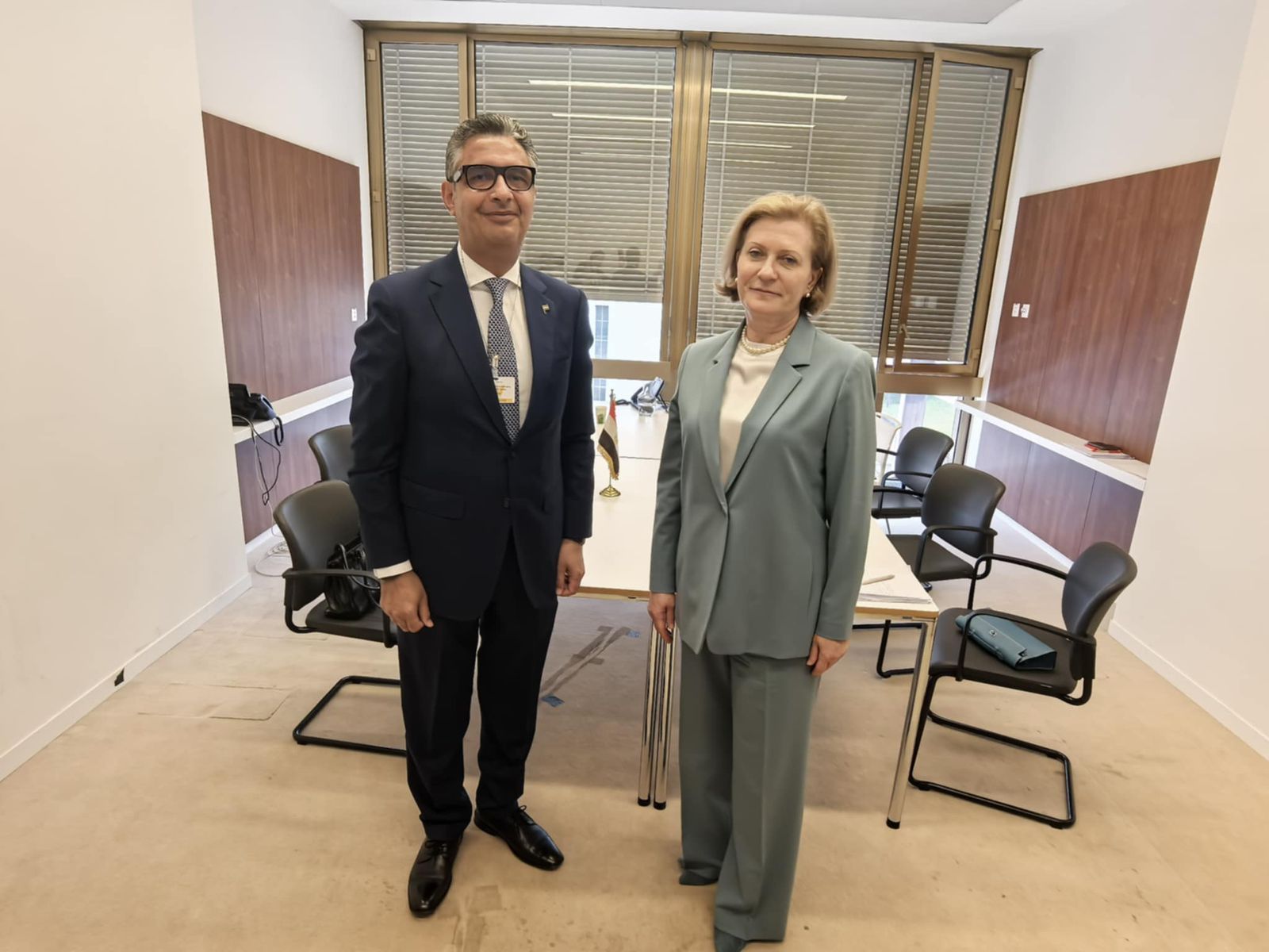 وزير التموين يلتقي رئيسة هيئة الرقابة على حماية حقوق المستهلك الروسية بجينيف