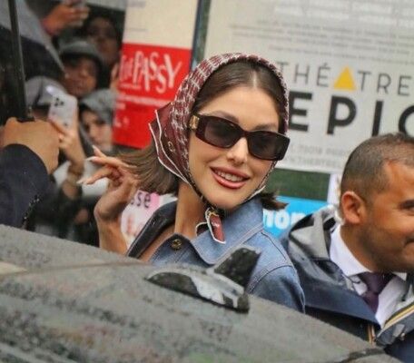 الأنظار على نور عريضة خلال حضورها عرض دار Celine في باريس