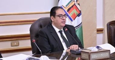 رئيس جامعة القاهرة يترأس اجتماع لجنة المنشآت الجامعية.. اعرف السبب