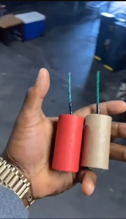 مغني الراب 4xtra يفقد إصبعين من يده في حادث مروع للألعاب النارية بعد مزاحه بها