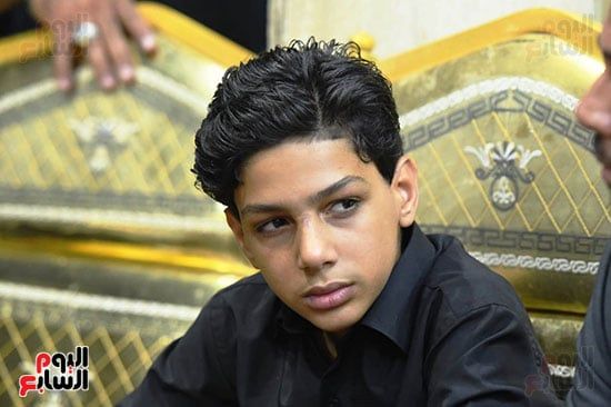 بدء عزاء المطرب الشعبى أحمد عامر بمسجد الحامدية الشاذلية.. صور