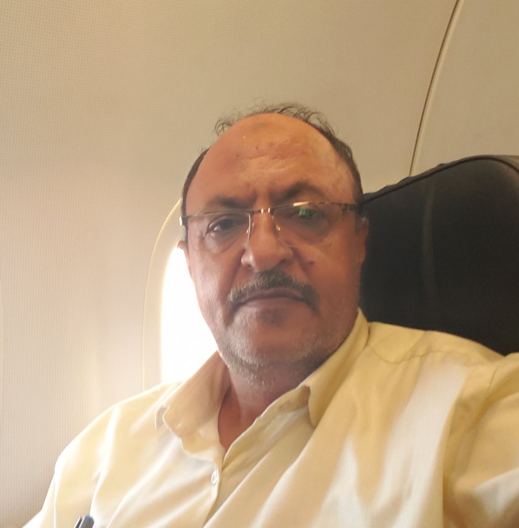 "إرهاب ممول".. مسؤول محلي في عمران يشكو تعمّد الحوثيين إذلال أبناء المحافظة