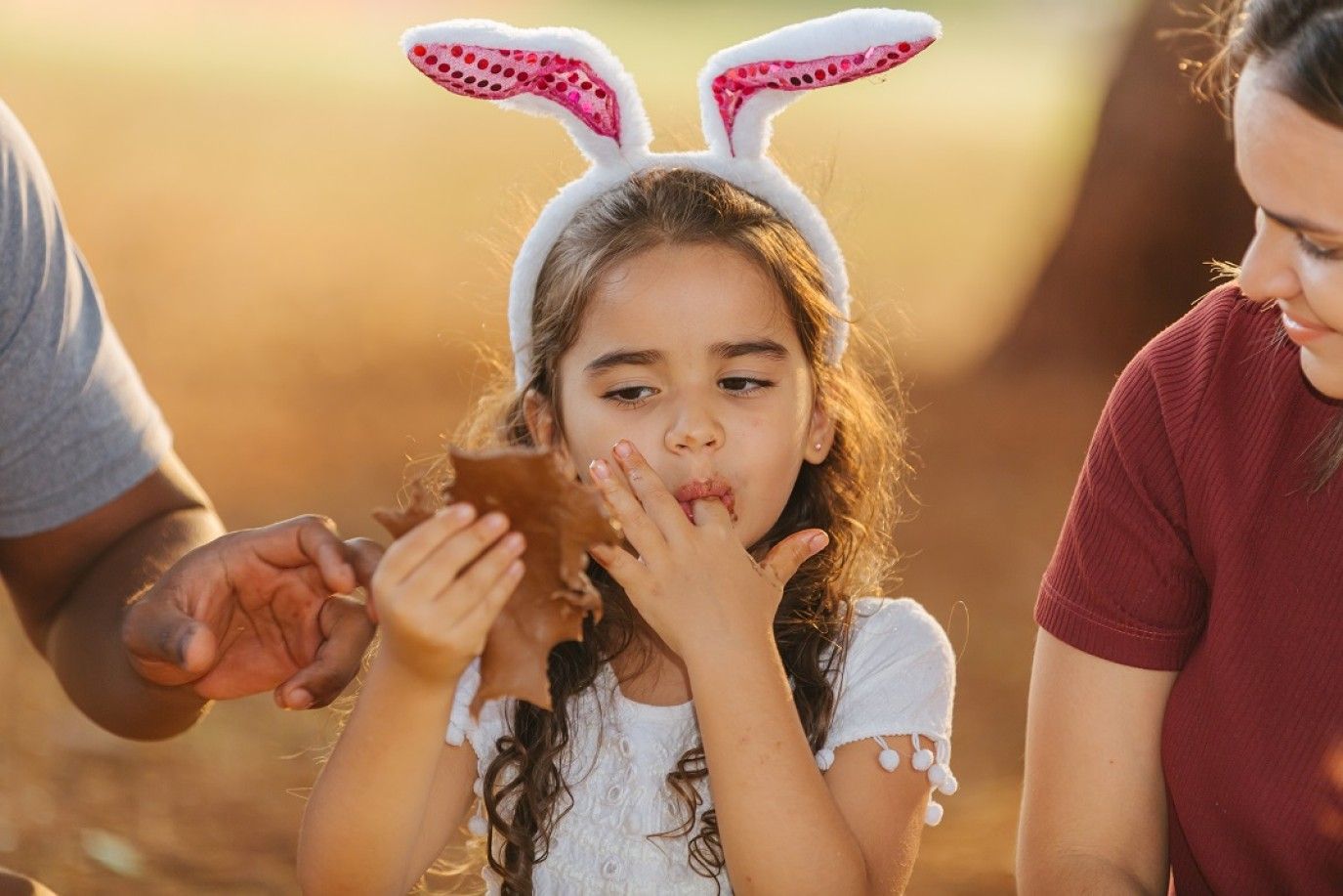 بمناسبة اليوم العالمي للشوكولاتة.. تجربتي مع طفلتي المُحبة لها