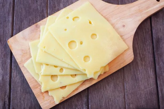 مش كلها بتزود وزنك.. 7 أنواع من الجبن صحية وتساعد على فقدان دهون البطن