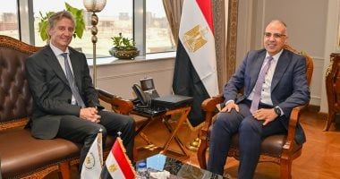 وزير الري يناقش مشروعات التكيف المناخى مع برنامج الأمم المتحدة الإنمائي