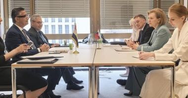 وزير التموين يلتقي رئيسة هيئة الرقابة على حماية حقوق المستهلك الروسية بجينيف