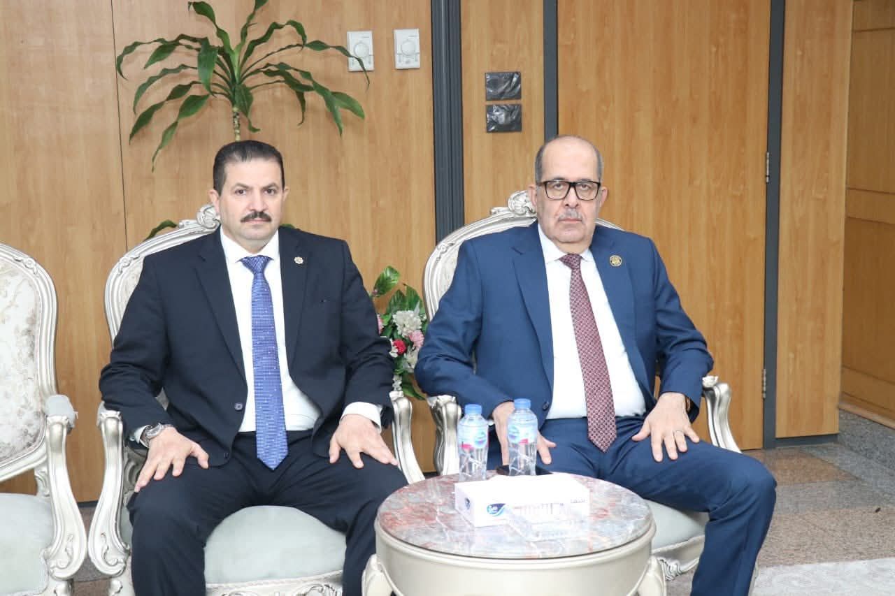 مفتى الجمهورية يزور رئيس قضايا الدولة لتهنئته على تولى رئاسة الهيئة.. صور