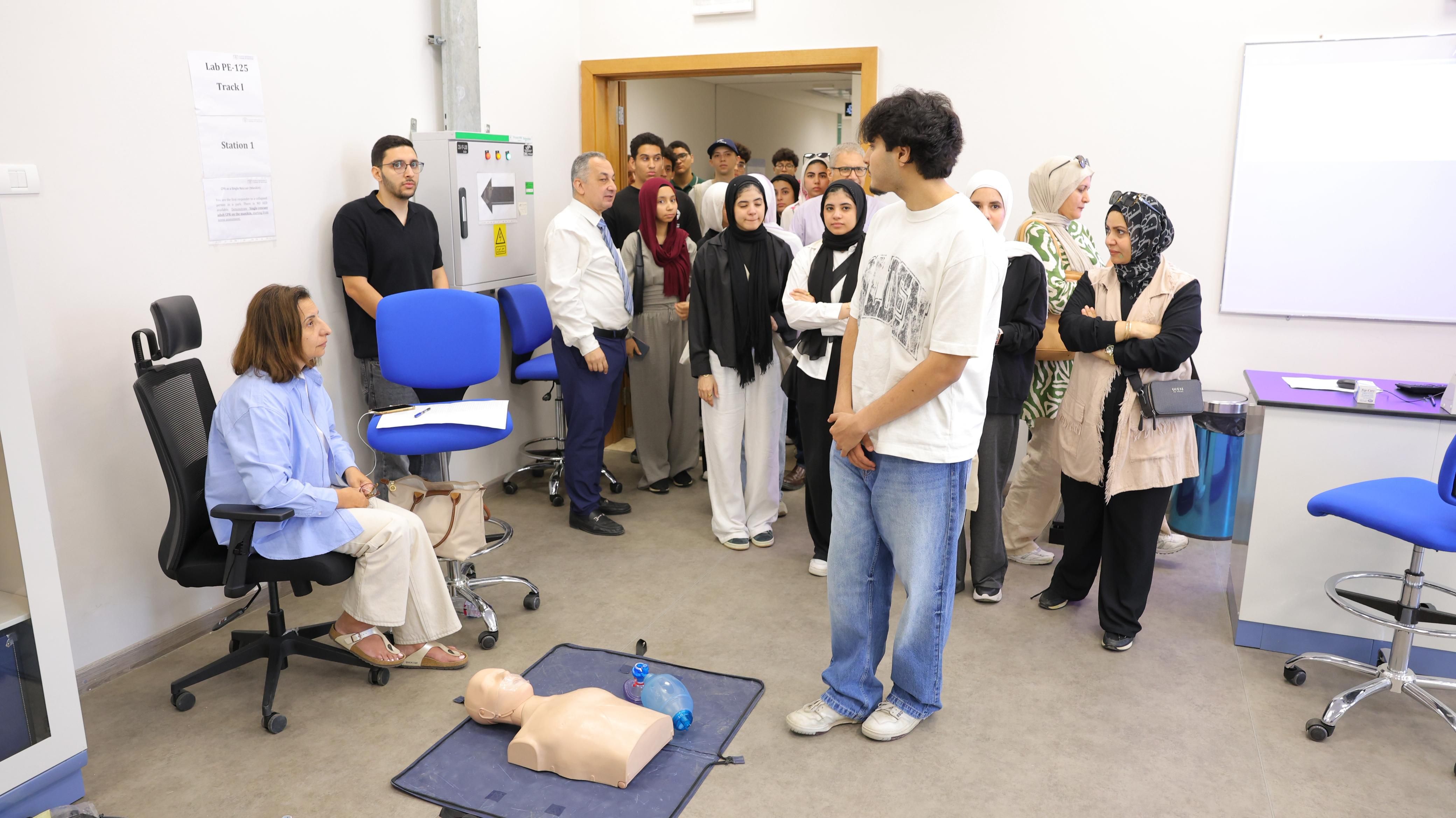 جامعة باديا تنظم جولات تعريفية للطلاب الجدد لاستكشاف حرمها الجامعي