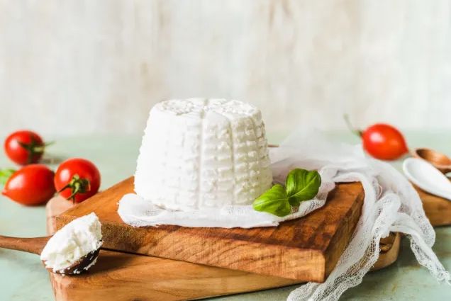 مش كلها بتزود وزنك.. 7 أنواع من الجبن صحية وتساعد على فقدان دهون البطن