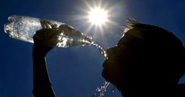 طقس شديد الحرارة ورطوبة مرتفعة وشبورة.. تفاصيل حالة الطقس حتى السبت المقبل