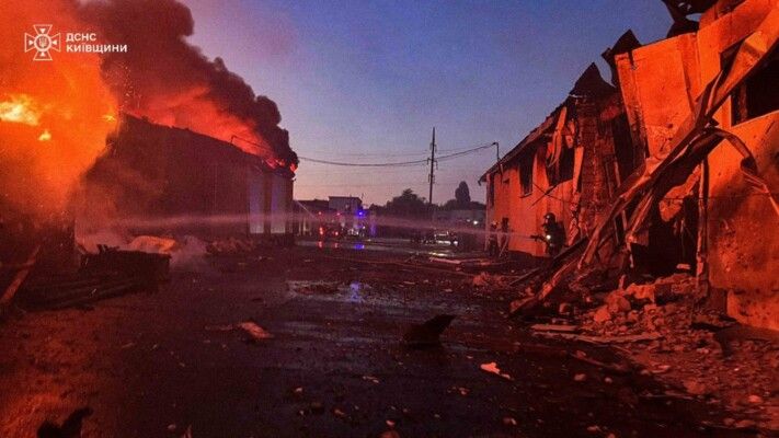 أربعة قتلى و32 جريحا في هجمات روسية في أوكرانيا