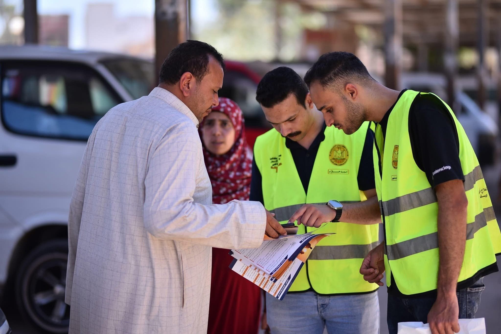 حملة صندوق مكافحة الإدمان بالمواقف لرفع وعي السائقين بخطورة المخدرات.. صور