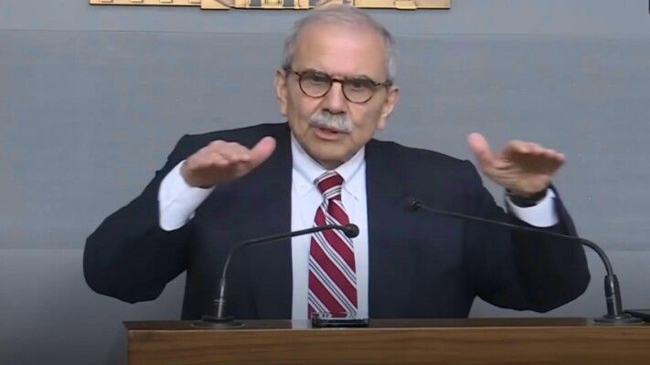 سلام: الدولة وحدها من تملك خيار الحرب والسلم وهذا ما ناقشناه مع باراك