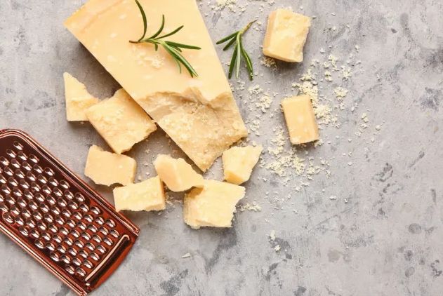 مش كلها بتزود وزنك.. 7 أنواع من الجبن صحية وتساعد على فقدان دهون البطن