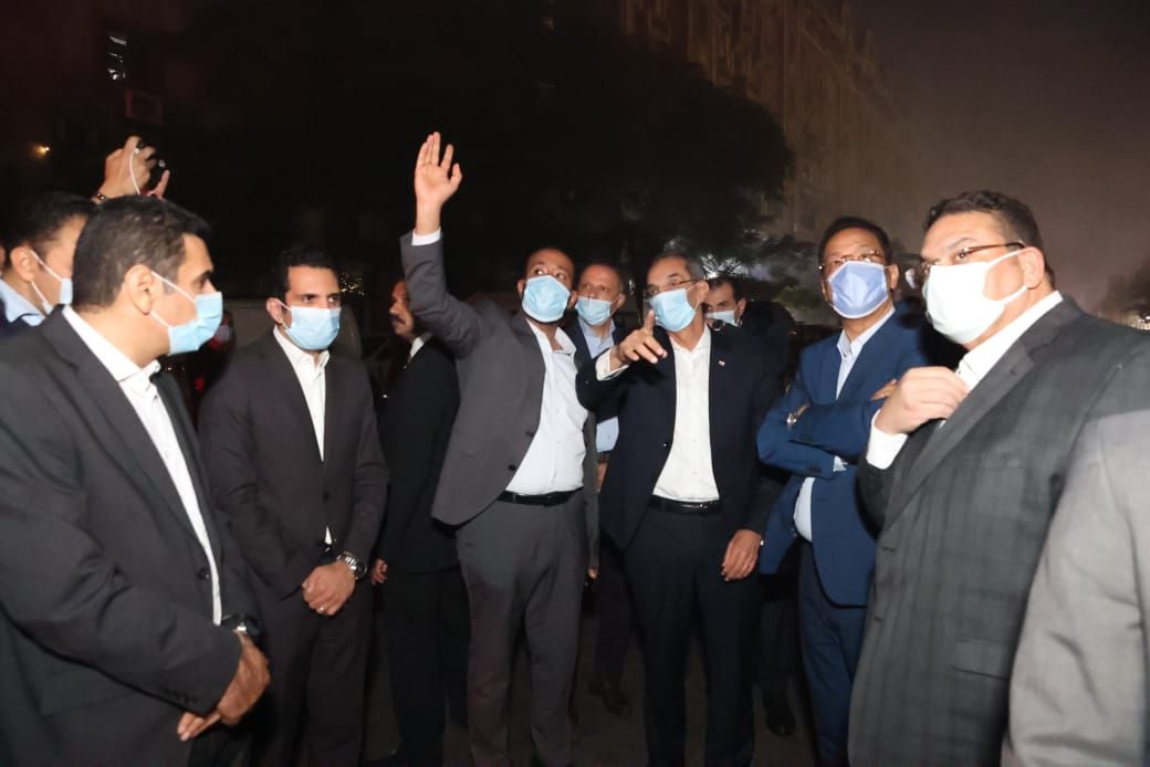 وزير الاتصالات: عودة الخدمات بشكل تدريجى خلال 24 ساعة