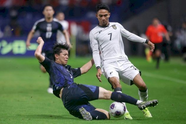 بطولة إنكلترا: توتنهام يعزز دفاعه بالياباني تاكاي