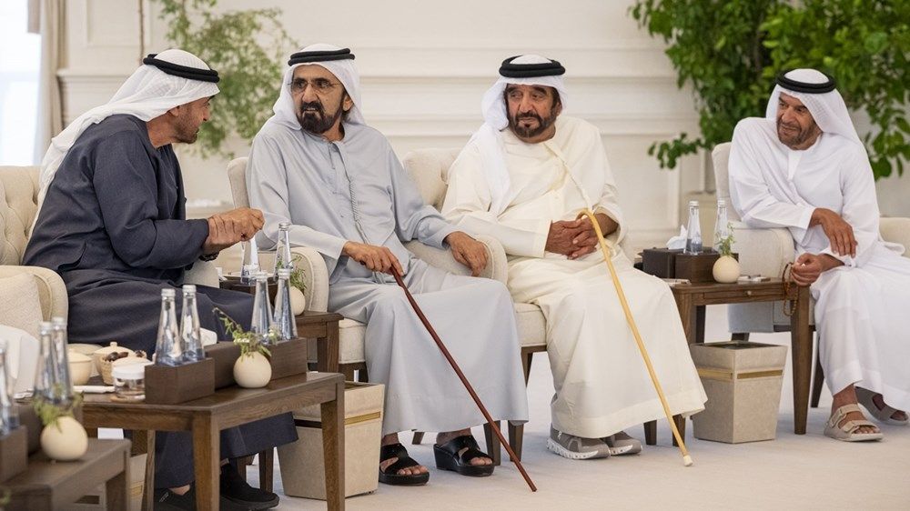 رئيس الدولة يستقبل محمد بن راشد