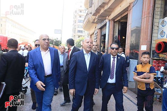 محافظ القاهرة يتفقد موقع حريق سنترال رمسيس