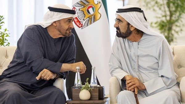 رئيس الدولة يستقبل محمد بن راشد