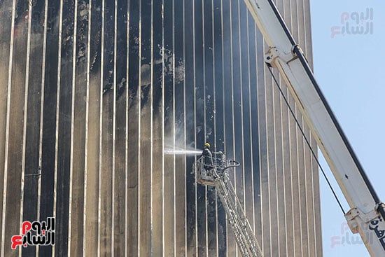 النيابة العامة تباشر التحقيق فى أسباب حريق سنترال رمسيس.. صور