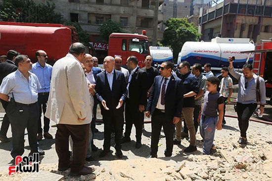 محافظ القاهرة يتفقد موقع حريق سنترال رمسيس