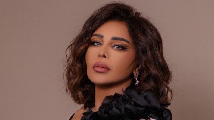 فاهد ابن أحلام يلفت الأنظار بموهبته.. وهي تعبر عن فخرها